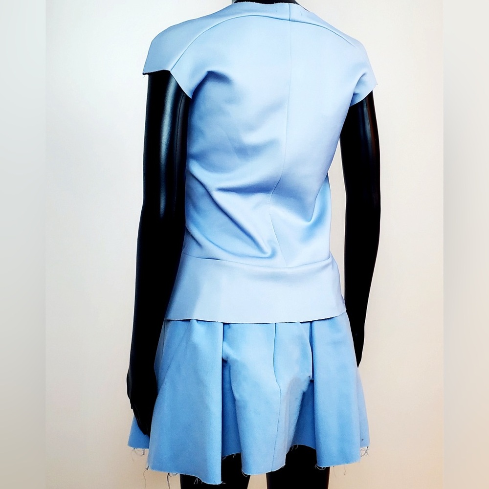 ZARA Abstract Light Blue Portrait Graphic T-Shirt and Skirt Dress Set - Picture 4 of 8
